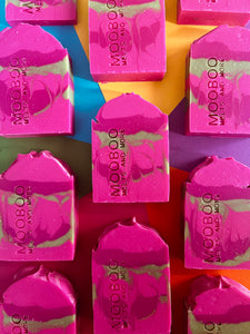 Pink Champagne & Exotic Fruits